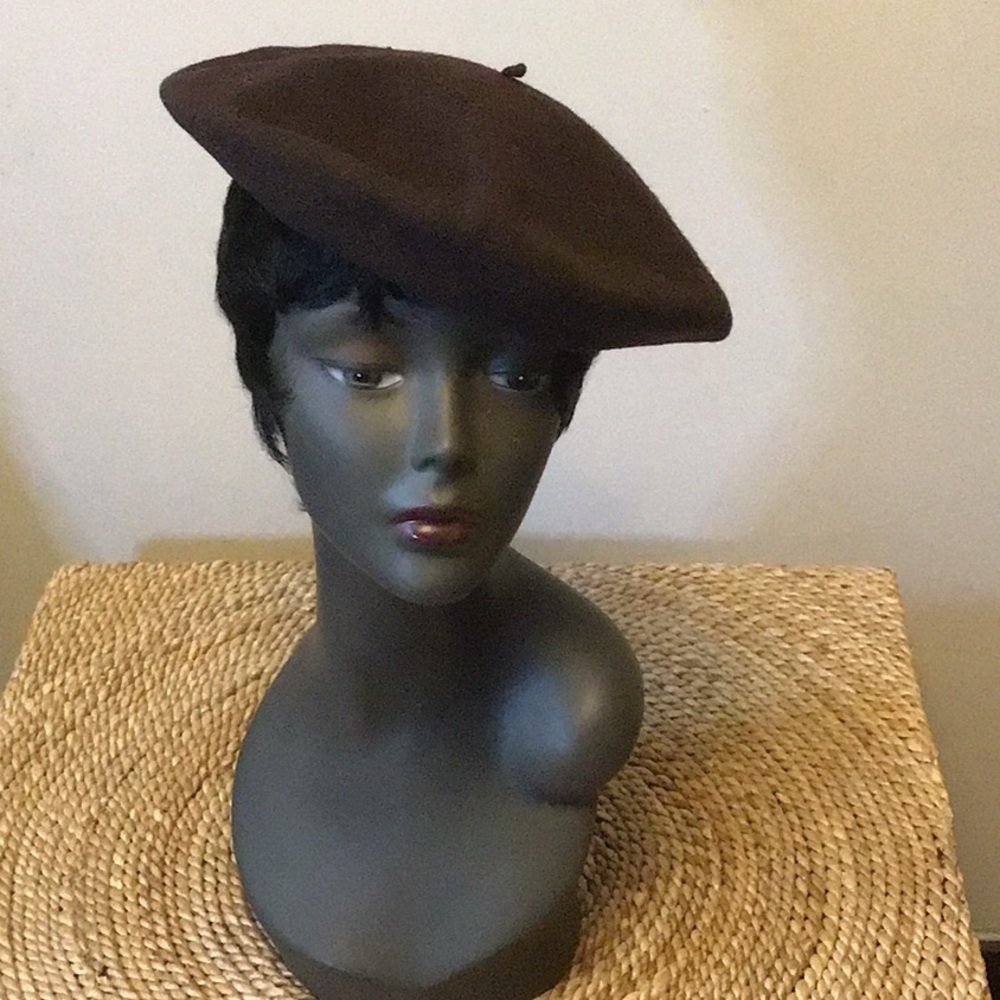 Authentic vintage basque 100% wool beret in brown